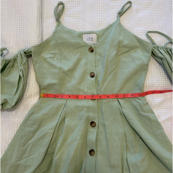 J.O.A. Cold Shoulder Dress - Picture 4 of 8